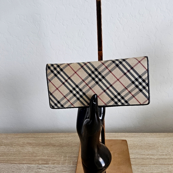 EuC BURBERRY Nova Check Beige Canvas Long Wallet - Picture 2 of 7